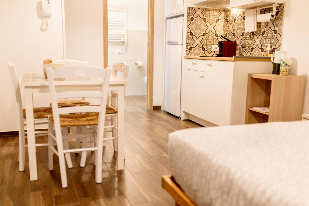 Nonna Vittoria Apartments Mola di Bari Buitenkant foto